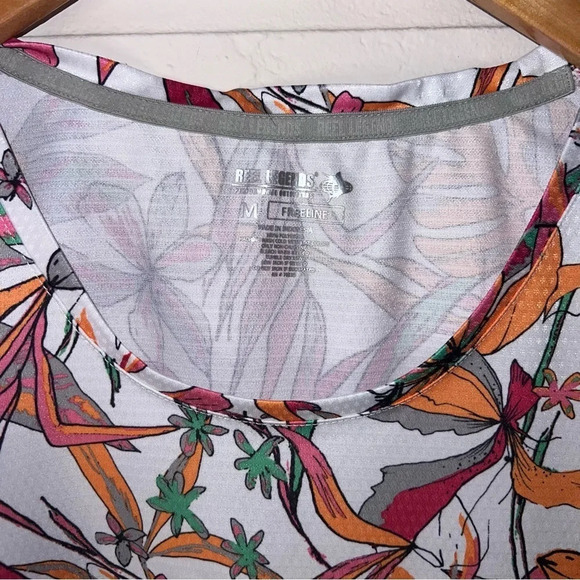 Reel Legends Colorful Floral Sun Protection Performance Shirt, Size Medium - Picture 3 of 6